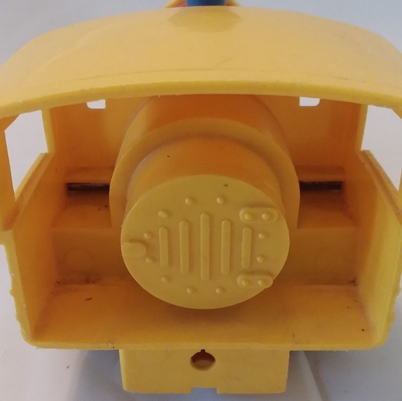 Vintage Fisher Price Rare Yellow Toot Toot Engine - Picture 11 of 12